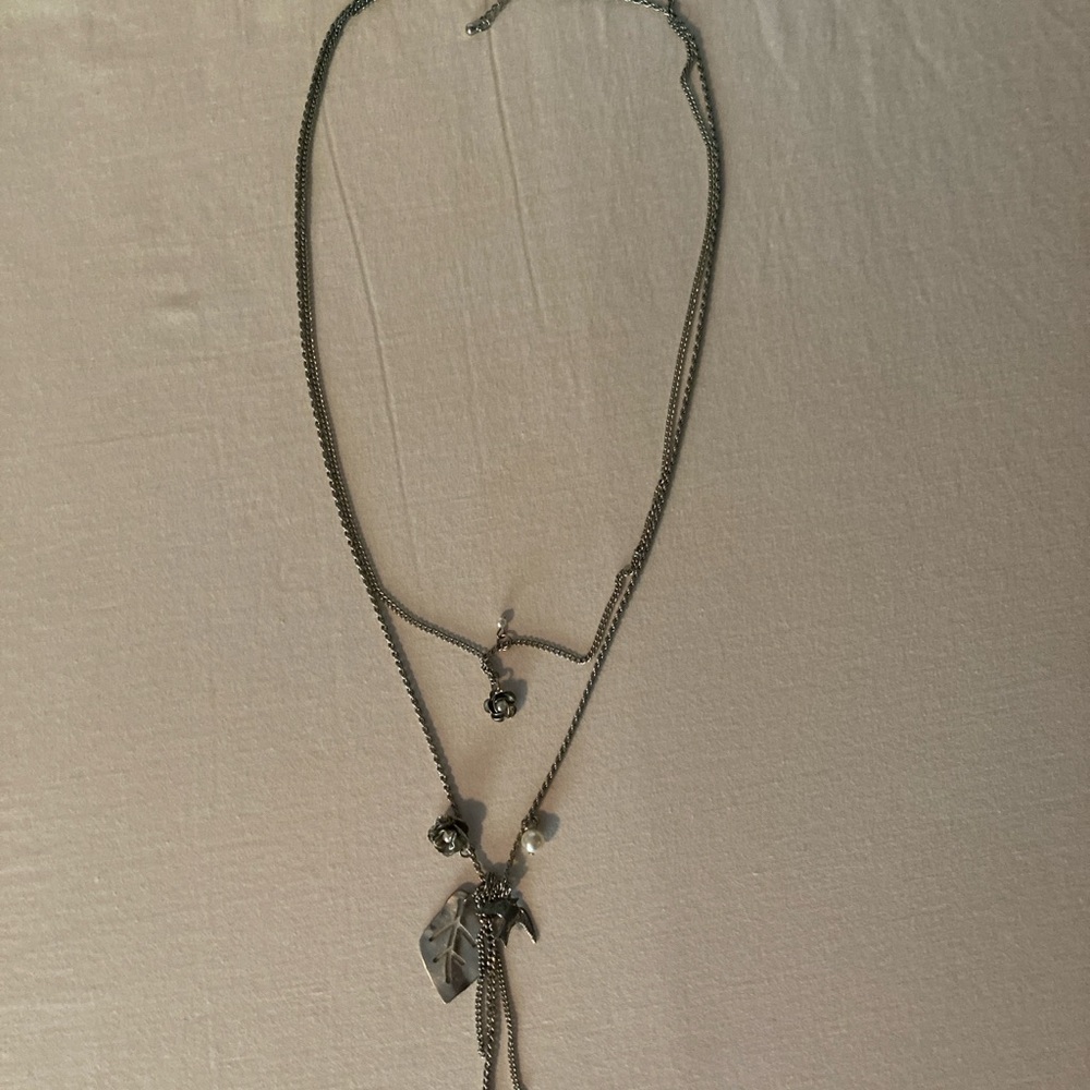 Layered Leaf Pendant Necklace